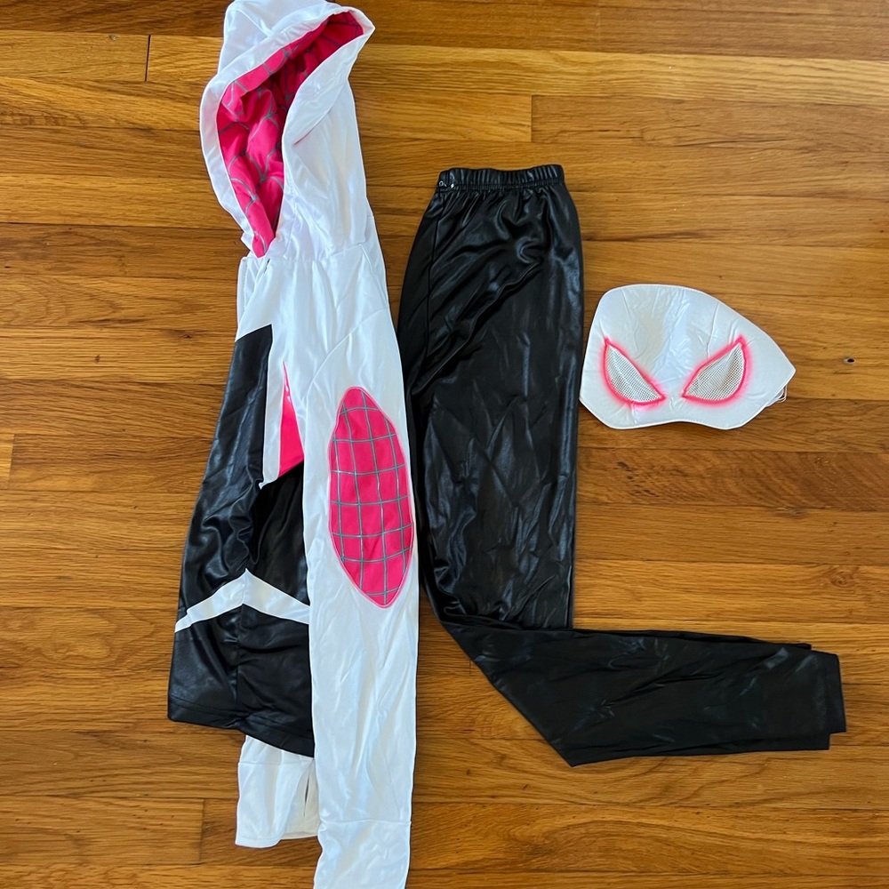 Girls, Disney, spider man costume